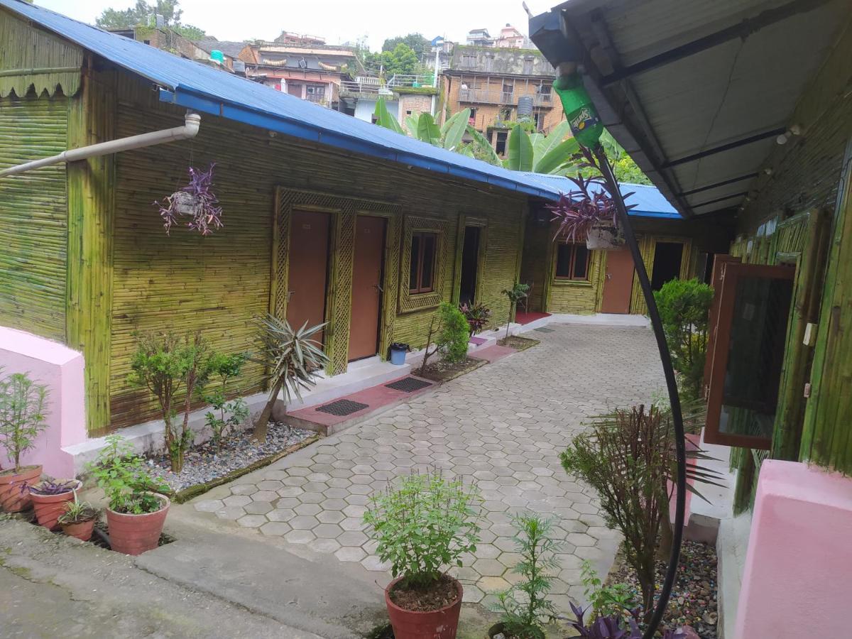 Hotel New Bamboo Palace Gorkha Екстер'єр фото